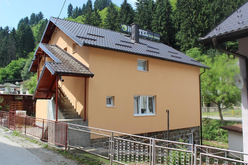 Hostel Srebrenica Exterior foto